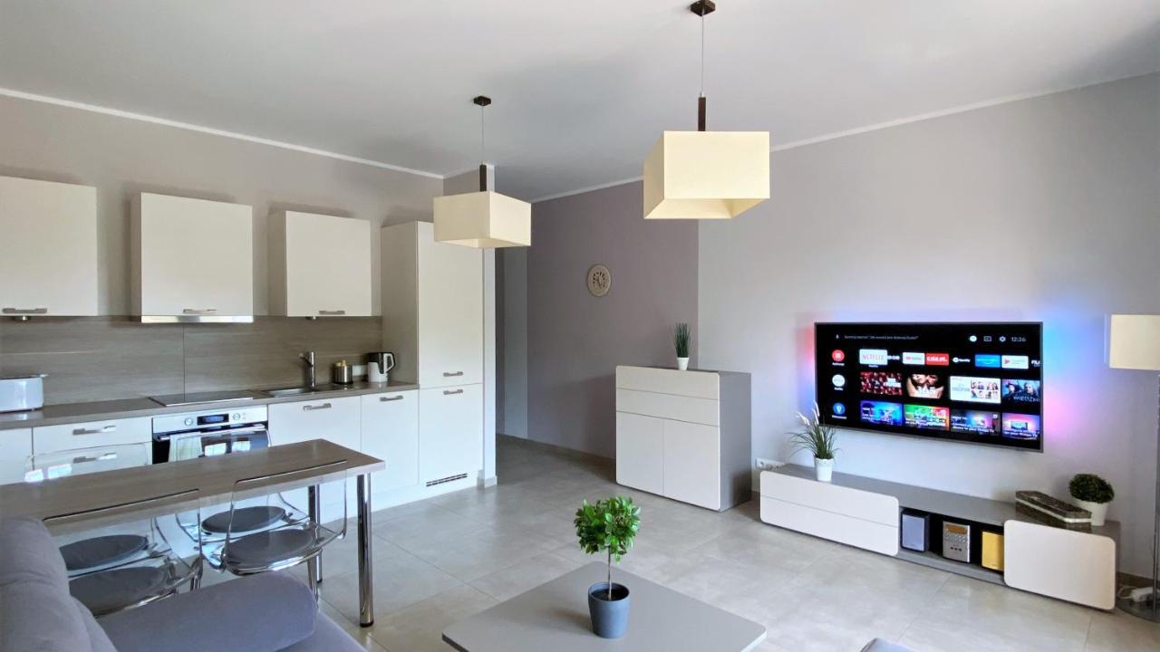 Apartament Plaza 7 - Rezydencja Nadmorska Rogowo 洛格沃 外观 照片
