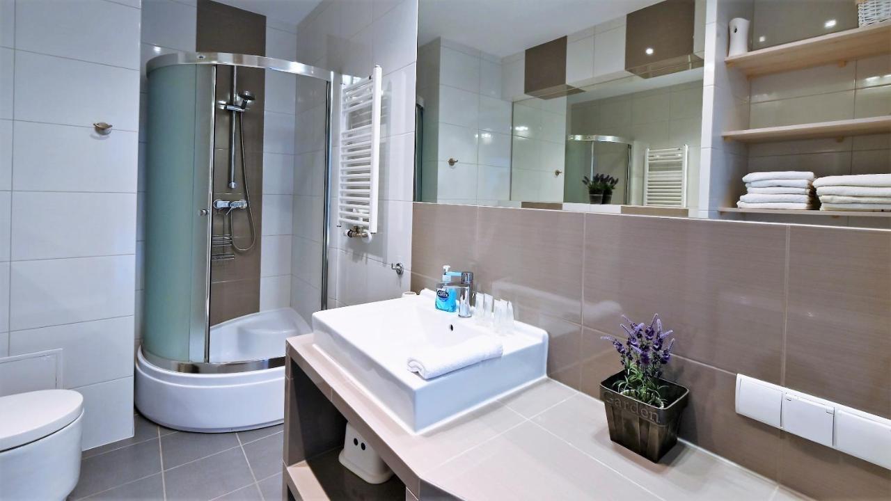 Apartament Plaza 7 - Rezydencja Nadmorska Rogowo 洛格沃 外观 照片