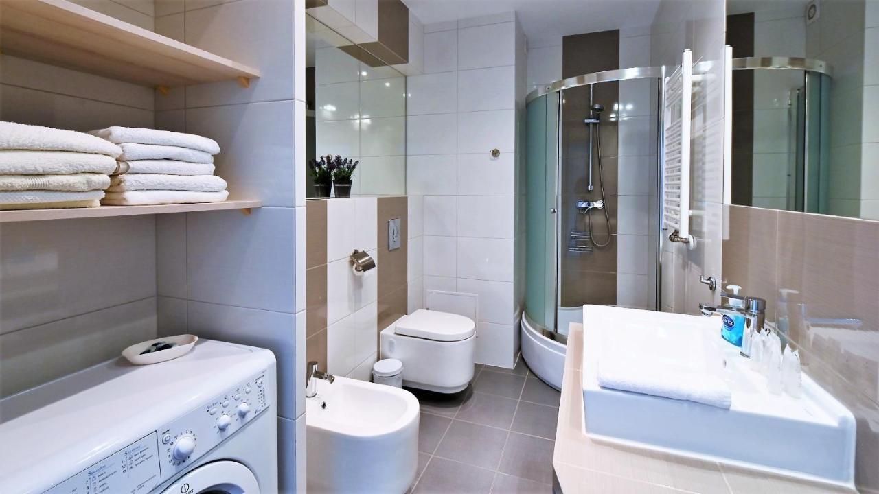 Apartament Plaza 7 - Rezydencja Nadmorska Rogowo 洛格沃 外观 照片