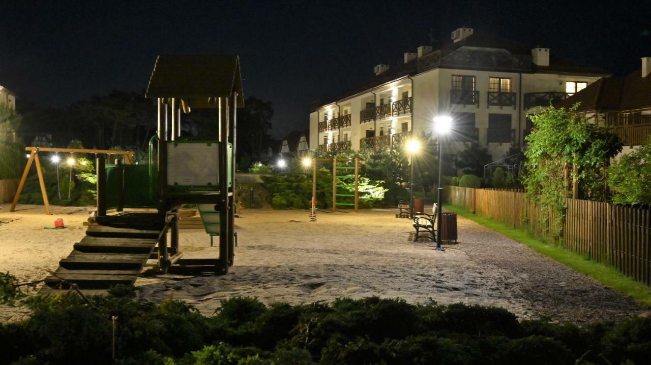 Apartament Plaza 7 - Rezydencja Nadmorska Rogowo 洛格沃 外观 照片