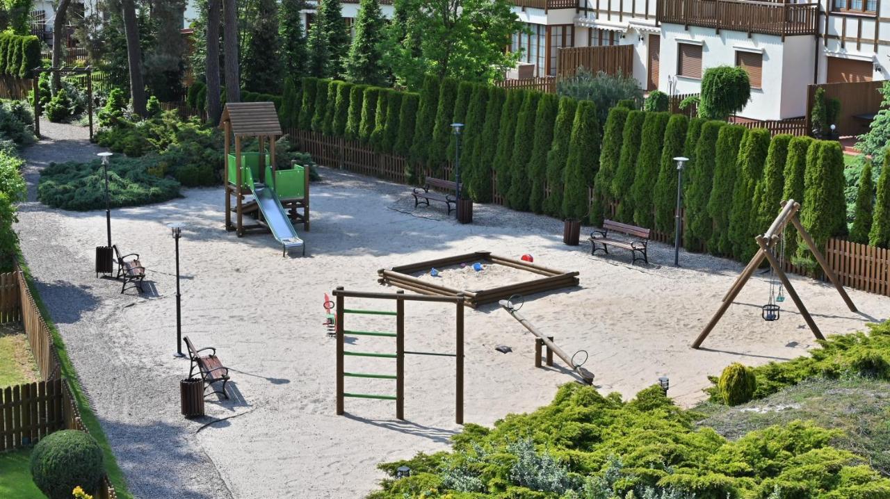 Apartament Plaza 7 - Rezydencja Nadmorska Rogowo 洛格沃 外观 照片